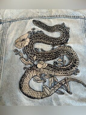 Urban Outfitters DGB Embroidered Snake Flowers Denim Jacket Asian Influence S